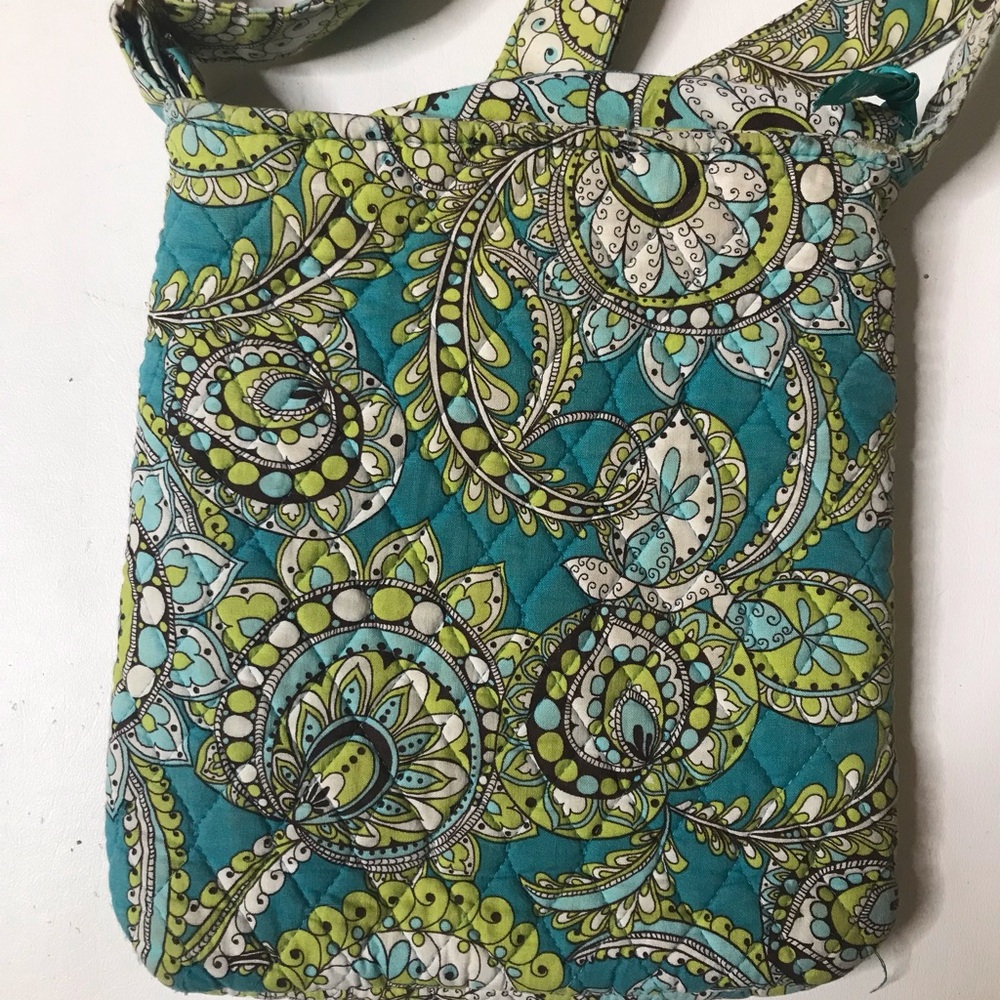 Vera Bradley Quilted Adjustable Crossbody Bag Purse - Picture 8 of 11